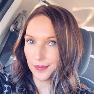 Meet your Posher, Lealie